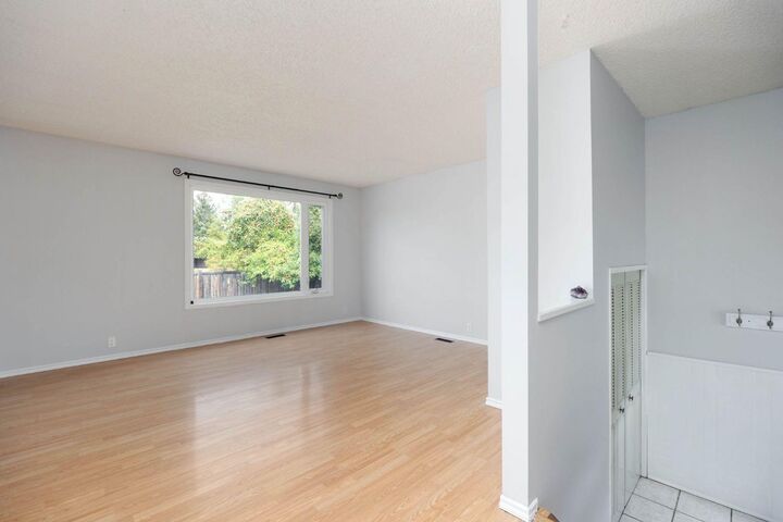Property Photo: 122 Bird Crescent AB T9H 4T2