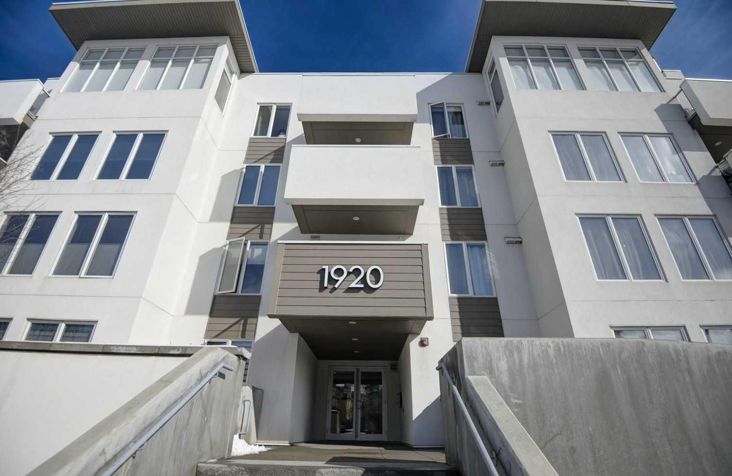 Property Photo:  1920 11 Avenue SW 106  AB T3C 0N8 