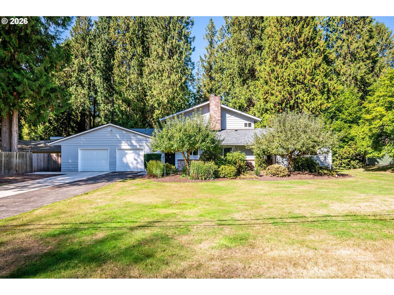 Property Photo: 2949 Laurel Rd WA 98632