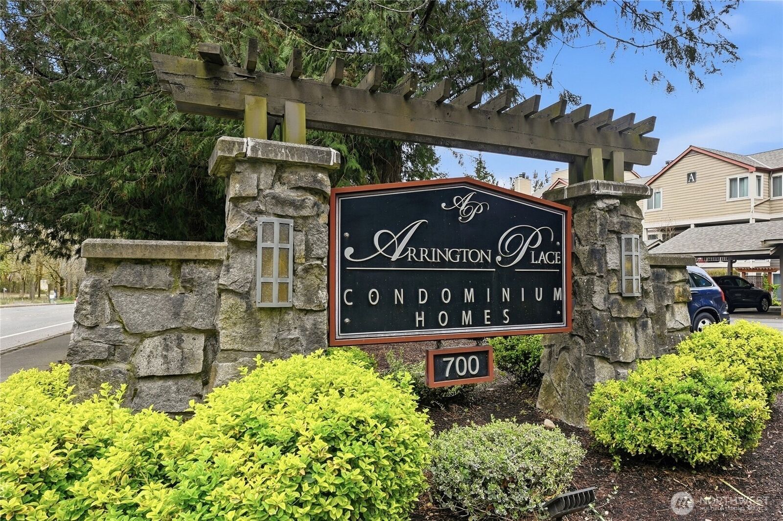 Property Photo: 700 Front Street S E206 WA 98027