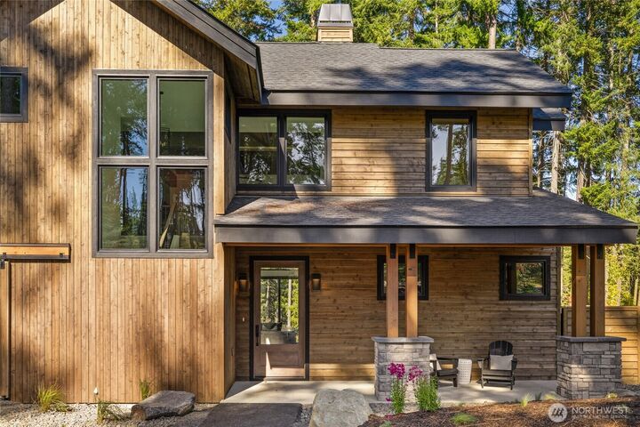 Property Photo: 161 Sanctuary Court WA 98922
