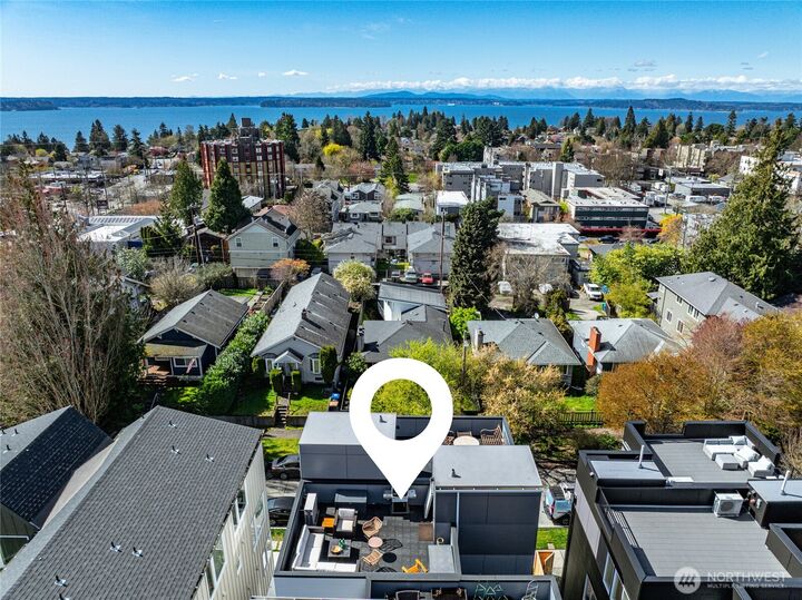 Property Photo: 6320 41st Avenue SW B WA 98136