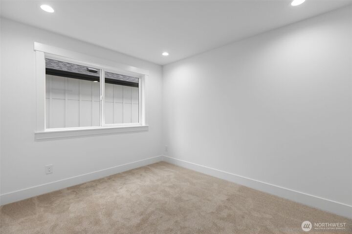 Property Photo: 11050 2nd Avenue NW WA 98177