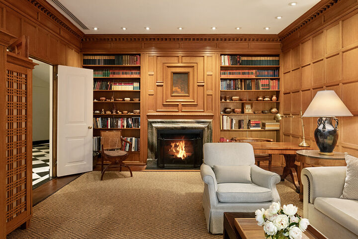 Property Photo: 834 5th Avenue Mais/C NY 10065