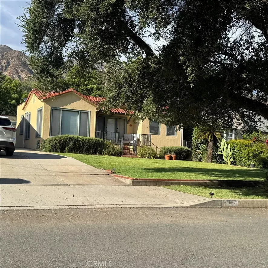 Property Photo:  667 W Grandview  CA 91024 