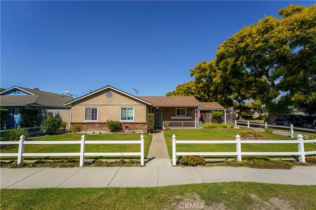 Property Photo:  6285 E Metz  CA 90808 