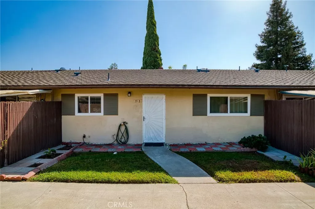 Property Photo:  134 S Magnolia 19B  CA 92804 
