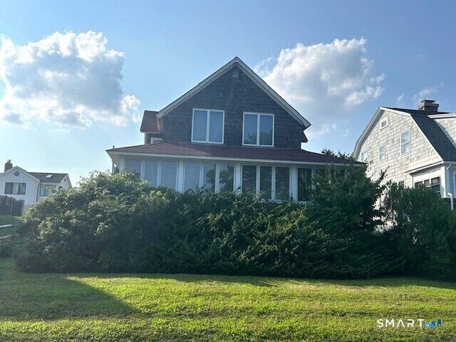Property Photo:  195 Linden Avenue  CT 06405 