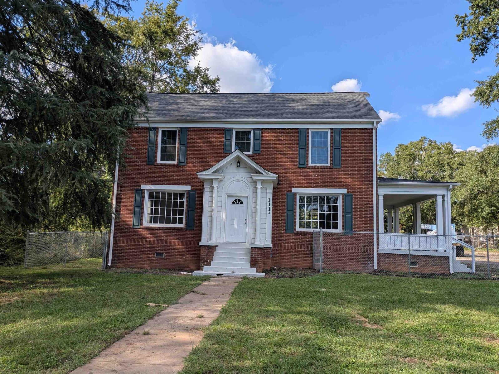 Property Photo:  1110 Hayne Street  SC 29301 