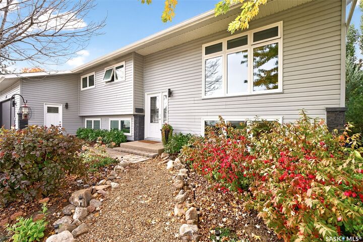 Property Photo:  66 Edelweiss Crescent  SK S6J 1E5 