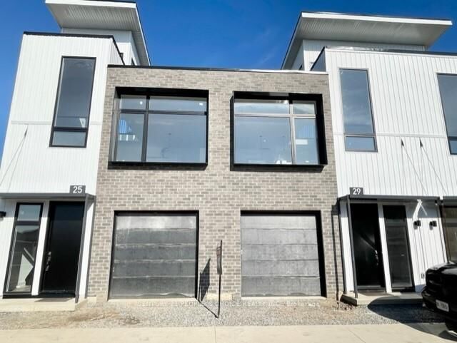 Property Photo:  29 Summersides Mews  ON L0S 1E6 
