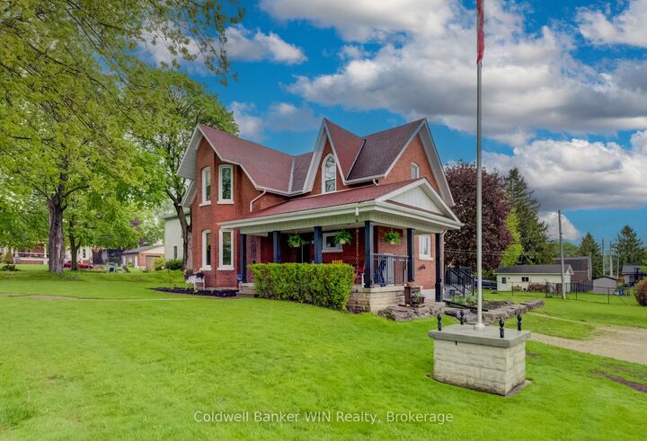 Property Photo:  310 Main Street W  ON N0G 2P0 