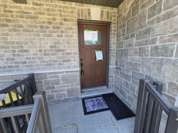Property Photo:  125 Hollybrook Trail 16  ON N2R 0P1 