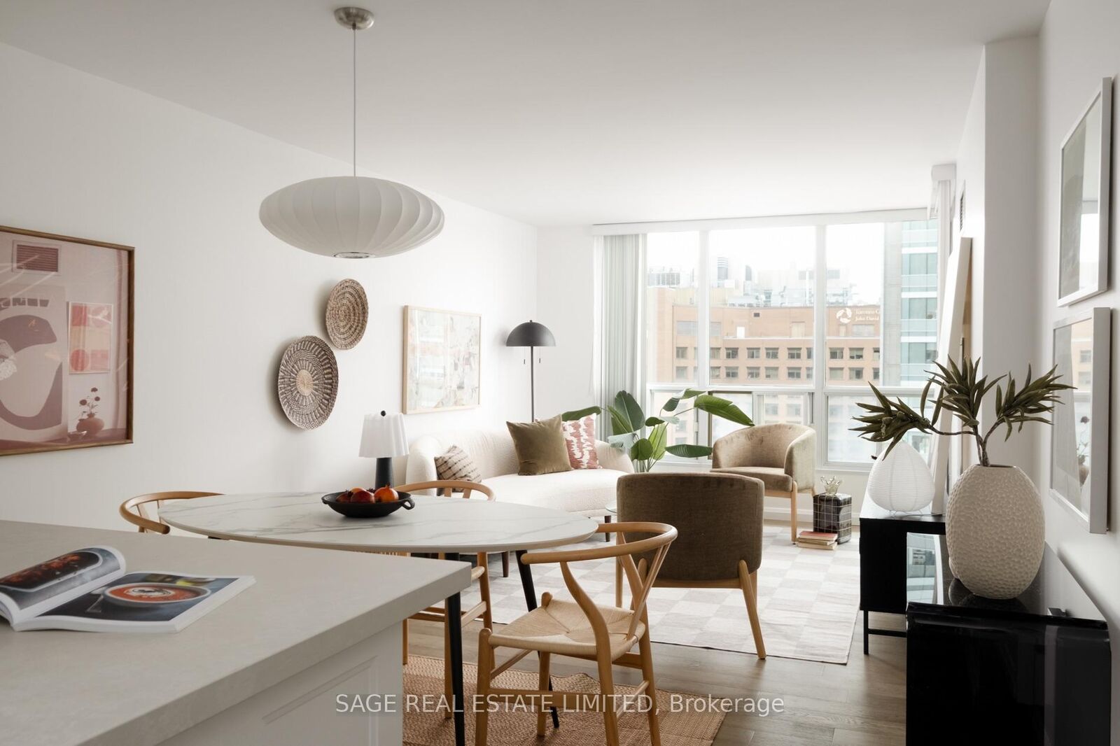 Property Photo: 750 Bay Street 2109 ON M5G 1N6