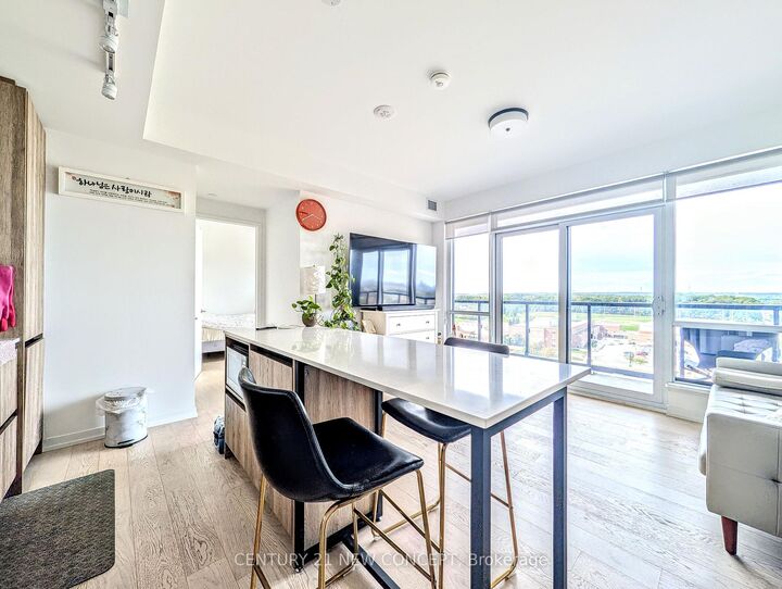 Property Photo:  7950 Bathurst Street 1103  ON L4J 0L4 