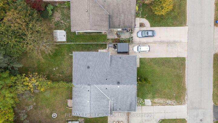 Property Photo:  789 Eastwood Drive  ON N0H 2C4 