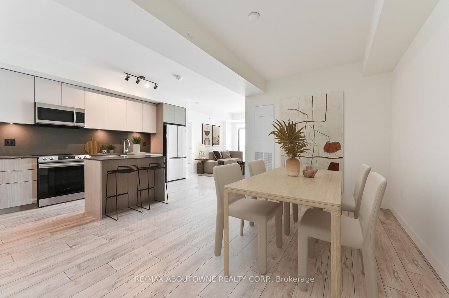Property Photo:  125 Bronte Road A303  ON L6L 0H1 