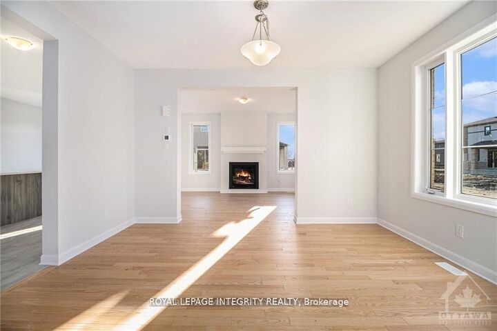 Property Photo:  169 Gosling Crescent  ON K2W 0K7 