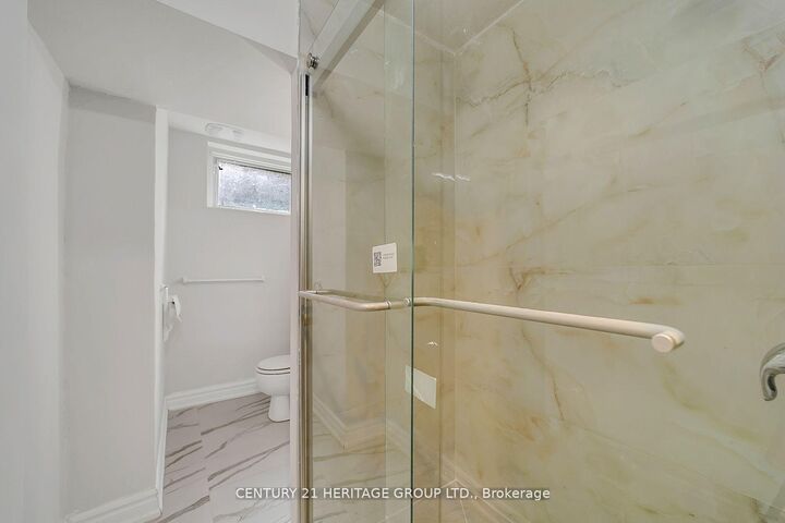 Property Photo:  31 Larabee Crescent Bsmt  ON M3A 3E6 