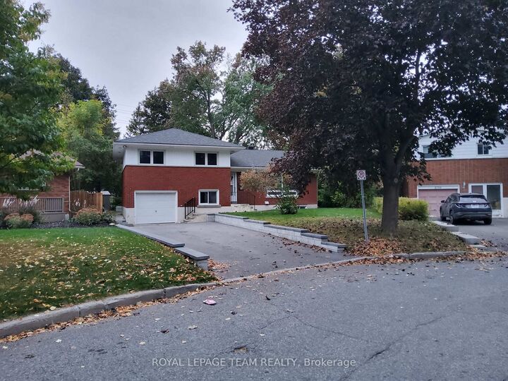 Property Photo: 2748 Moncton Road A ON K2B 7W1