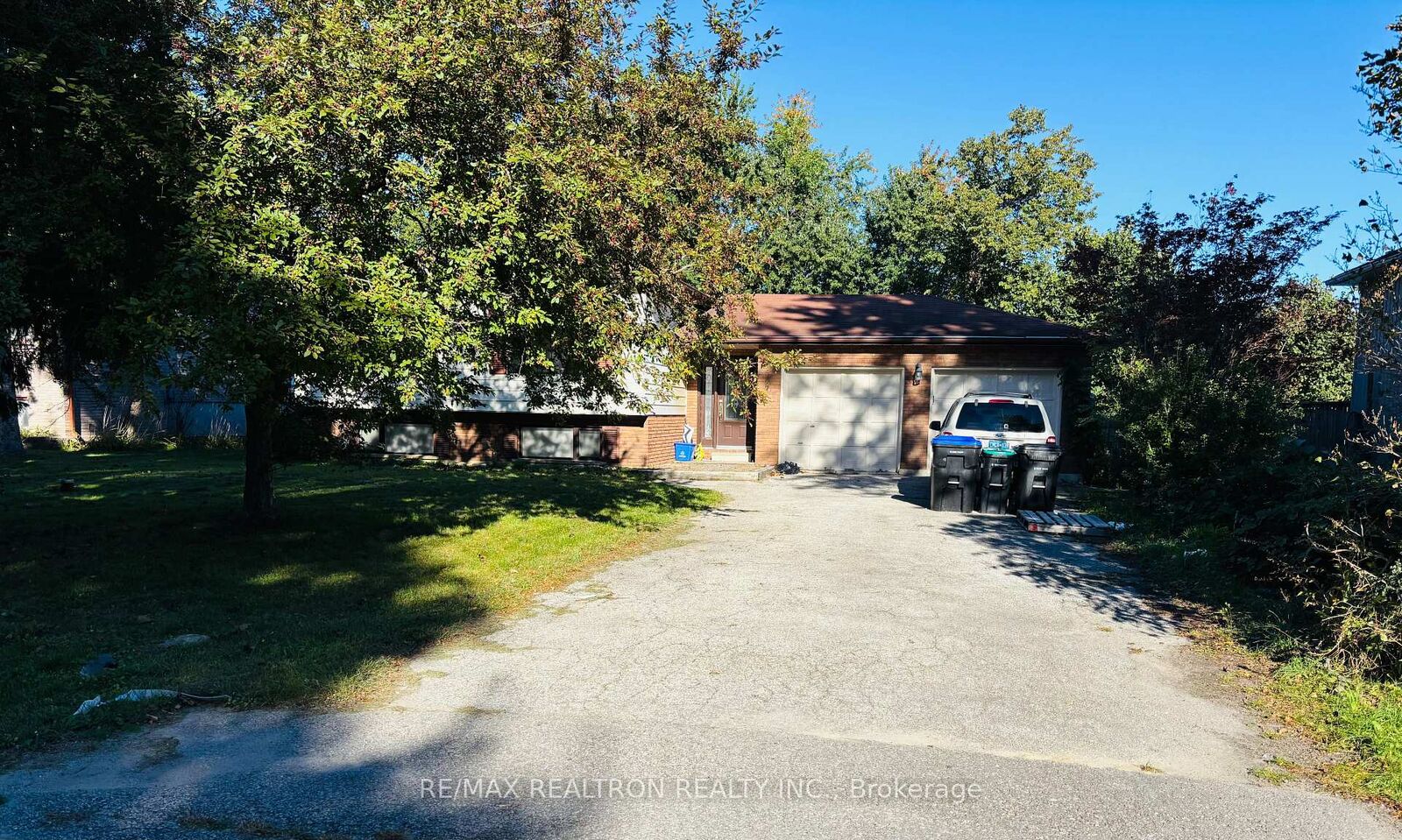 Property Photo:  2287 Sandy Trail  ON L9S 2G1 