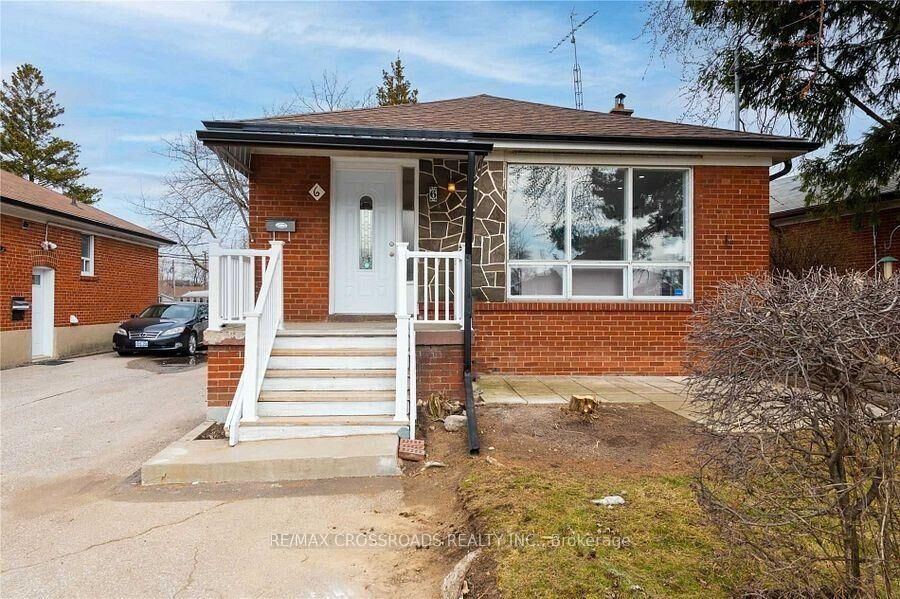 Property Photo: 6 Larkhall Avenue ON M1J 1V1