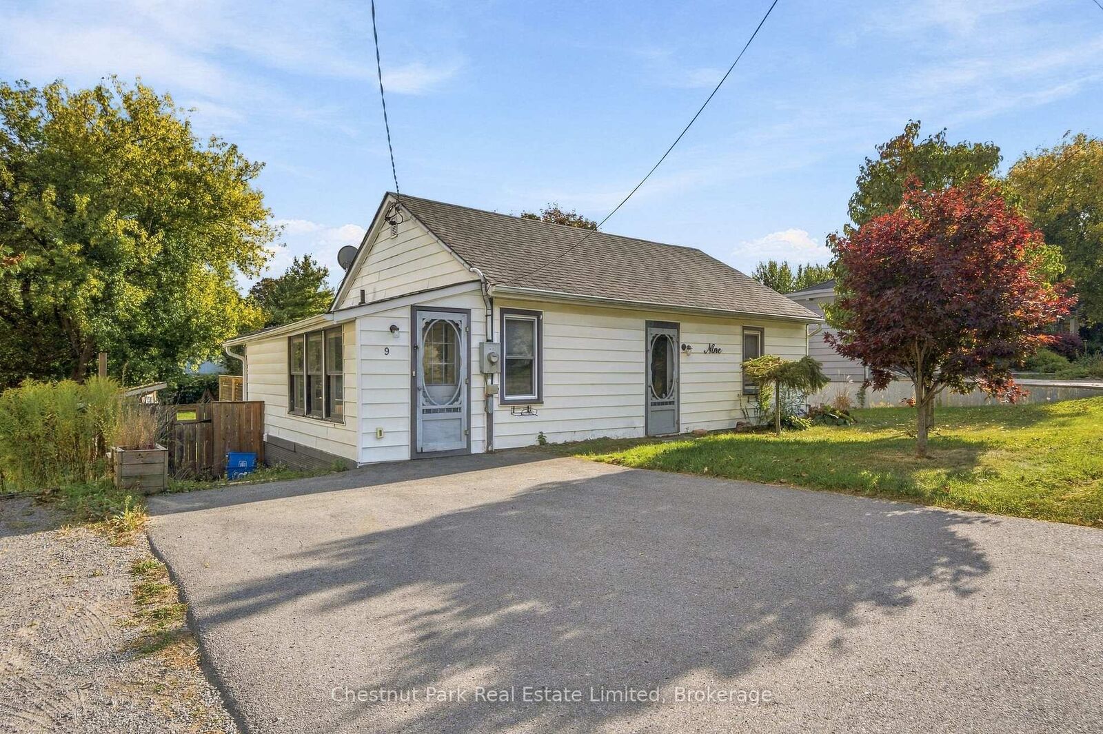 Property Photo: 9 Rogers Street ON K0K 2T0