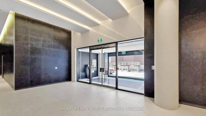 Property Photo:  158 Front Street E 813  ON M5A 0K9 