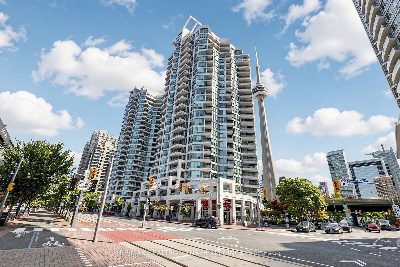 Property Photo: 228 Queens Quay W 1501 ON M5J 2X1