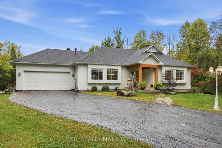 Property Photo:  710 Du Parc Road  ON K0B 1K0 