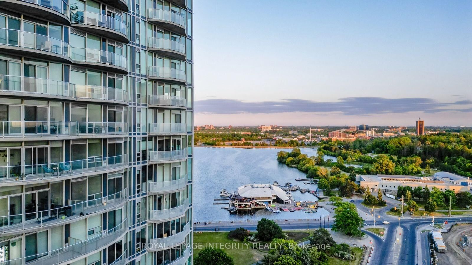 Property Photo: 805 Carling Avenue 703 ON K1S 5W9