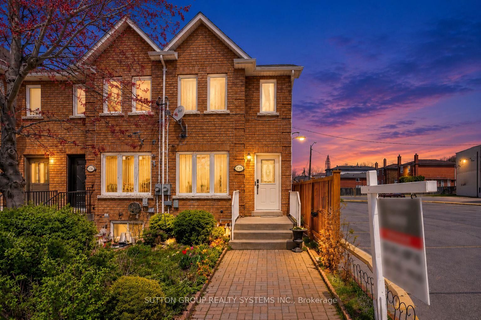 Property Photo: 2138 Eglinton Avenue W ON M6E 2K8