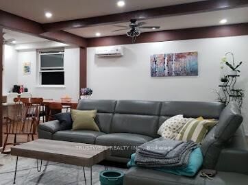 Property Photo:  82 Laguna Parkway  ON L0K 1B0 
