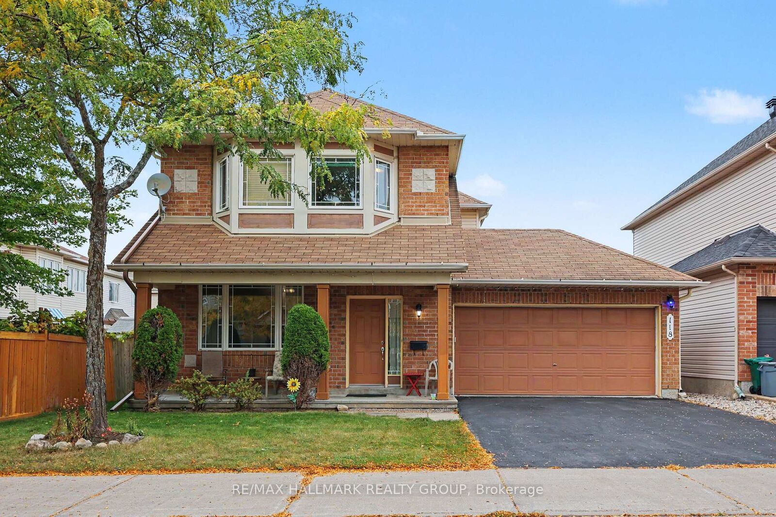 Property Photo:  118 Hollowbrook Drive  ON K2J 5N8 