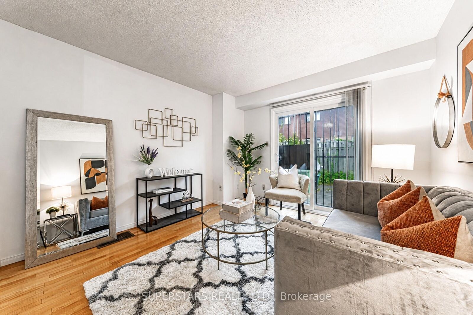 Property Photo:  275 Broadview Avenue 10  ON M4M 3H5 