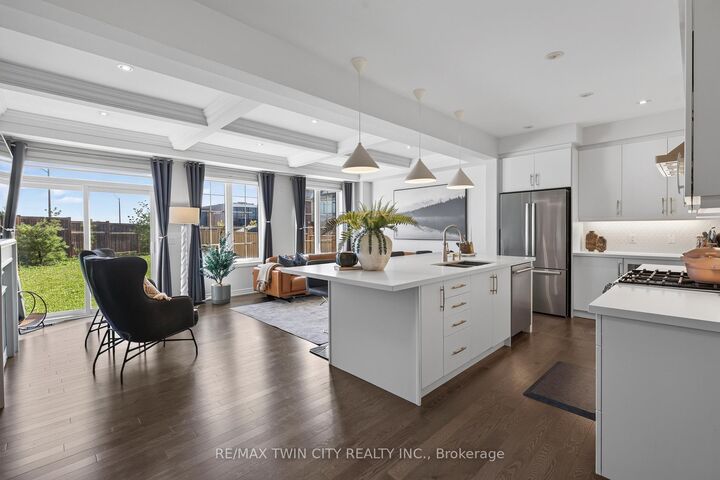 Property Photo:  10 Reistwood Drive  ON N2R 0N7 