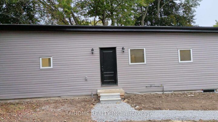 Property Photo:  15 Merredin Place Garden Suite  ON M3B 1S7 