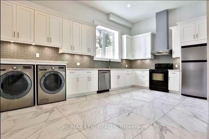 Property Photo: 36 Sussex Avenue ON L4C 2E6