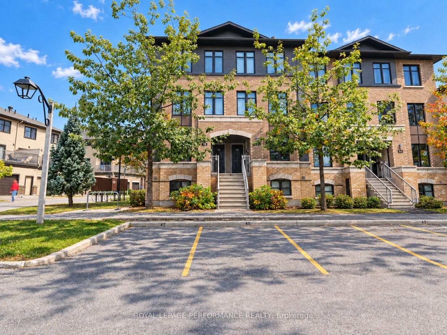 Property Photo:  76 Argent Private  ON K2K 0H2 