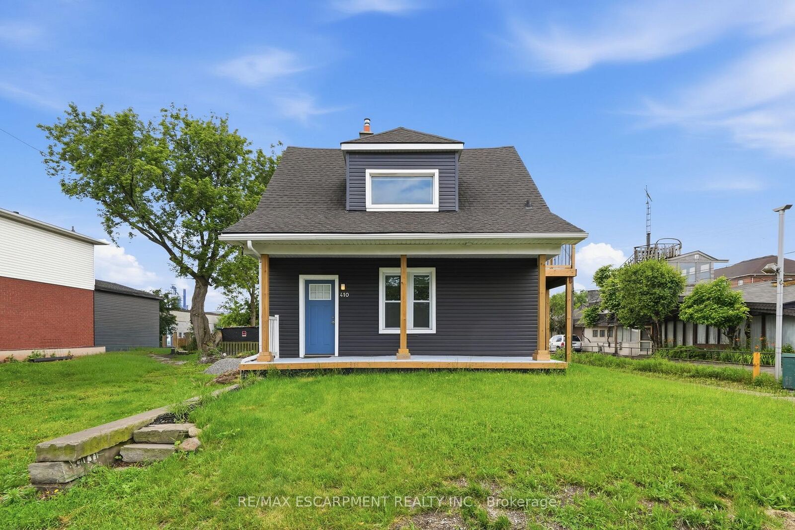 Property Photo:  410 Beach Boulevard  ON L8H 6W7 