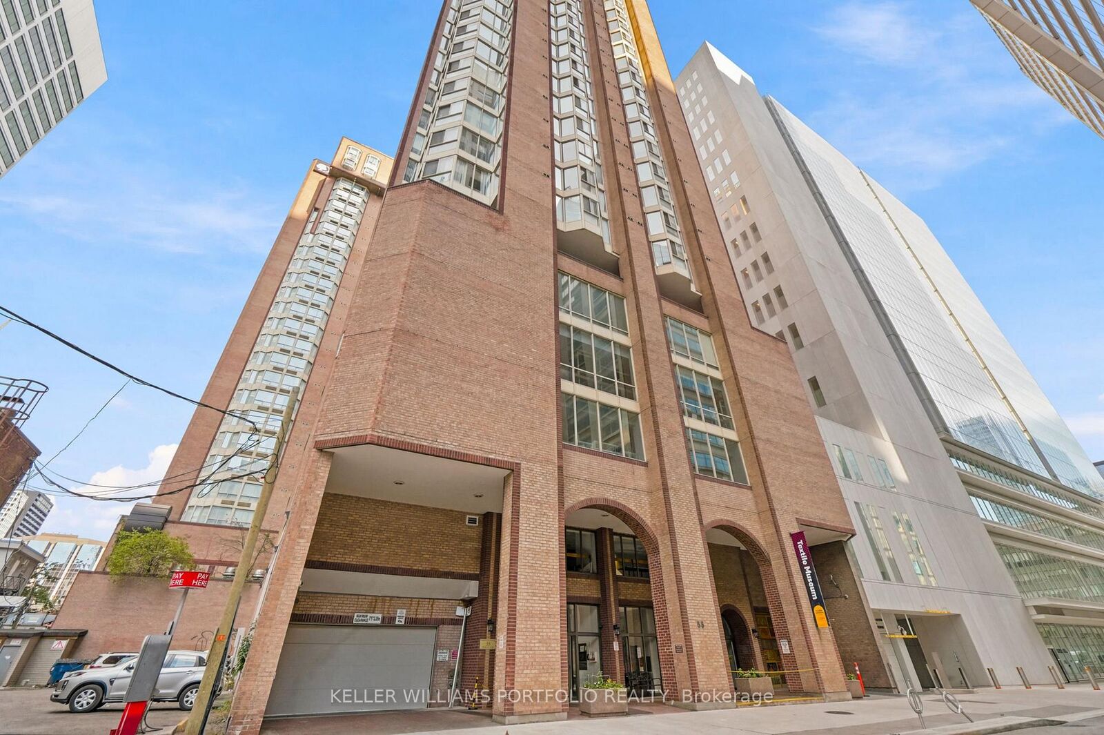 Property Photo: 55 Centre Avenue 2304 ON M5G 2H5