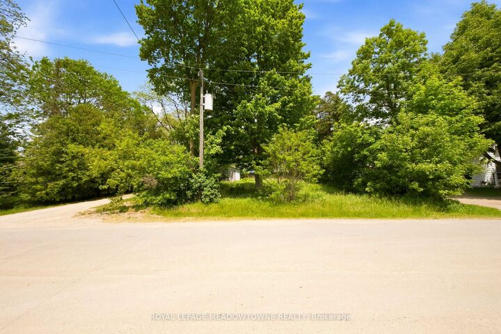 Property Photo:  4905 Eramosa-Erin Townline  ON L7J 2L7 