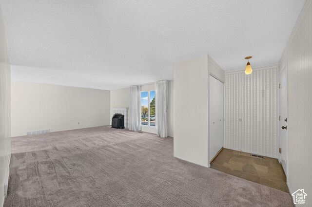 Property Photo:  635 S Mountain Rd  UT 84037 