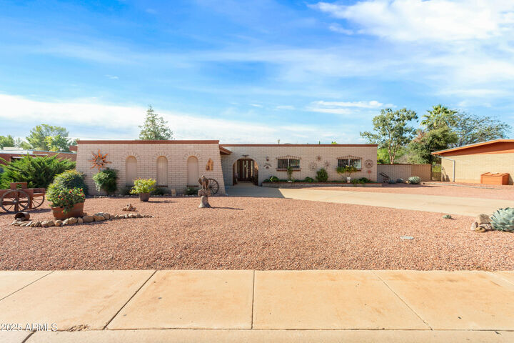 Property Photo: 1916 Carmelita Drive AZ 85635