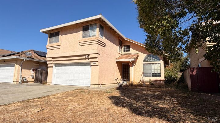 Property Photo: 1132 Capistrano Court CA 94534