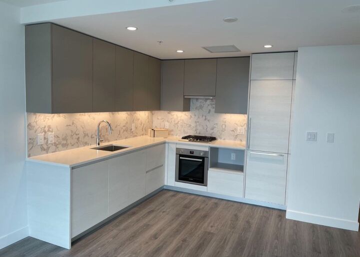 Property Photo:  8188 Fraser St 1708  BC V5X 0J8 