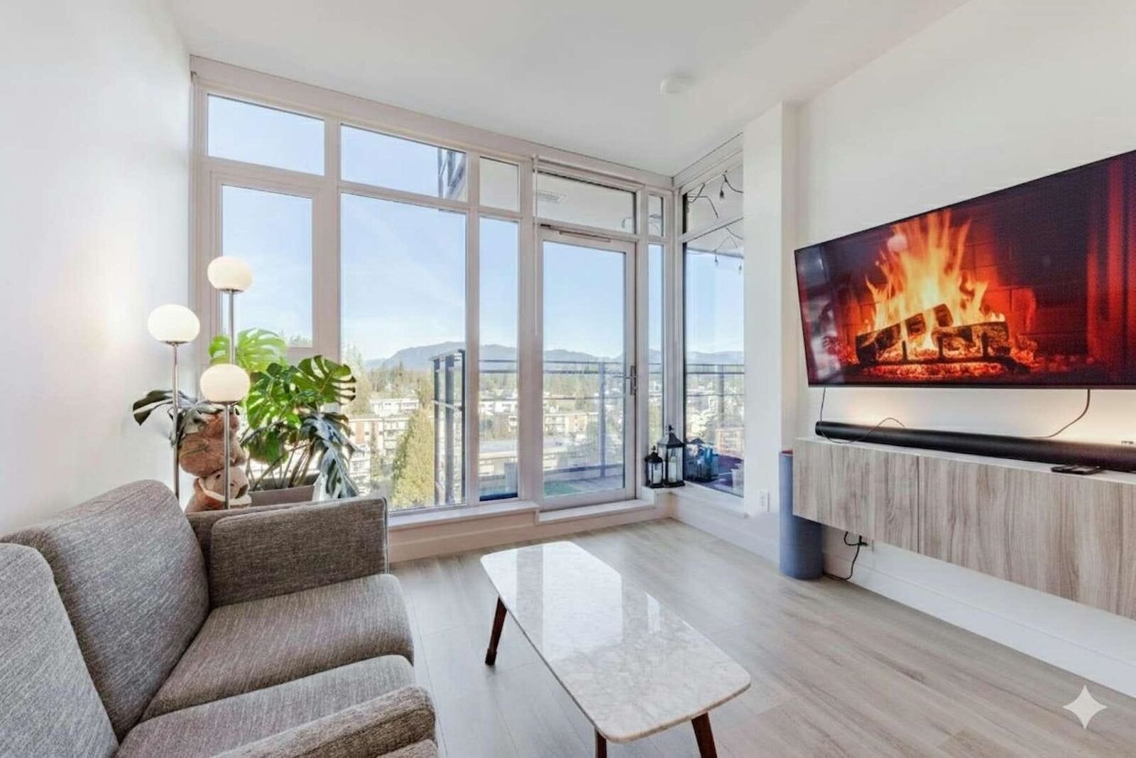 Property Photo:  1045 Austin Avenue 808  BC V3K 0G9 