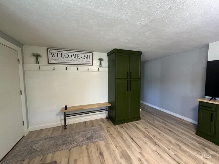 Property Photo:  1810 Allen Ave  ID 83619 