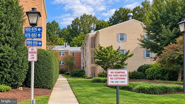 Property Photo:  882 College Parkway 101  MD 20850 