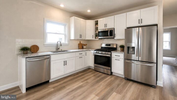 Property Photo: 307 Belleview Avenue B VA 22960